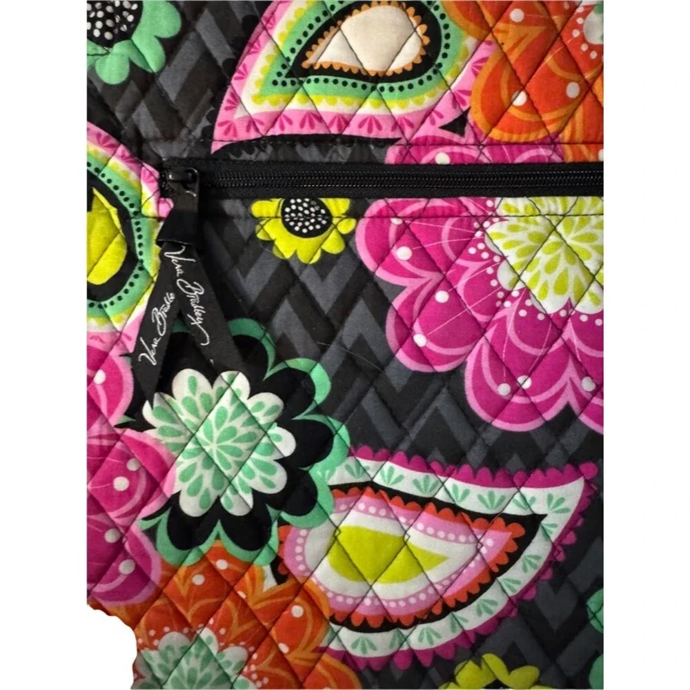 Vera Bradley Triple Zip Hipster Crossbody Bag In Ziggy Zinnia NWOT - Picture 10 of 12